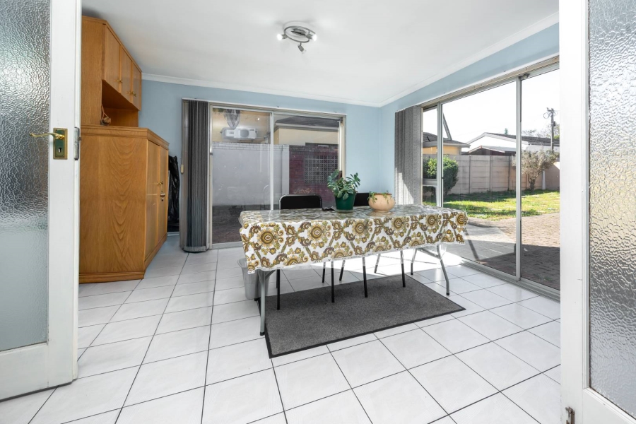 3 Bedroom Property for Sale in Panorama Western Cape